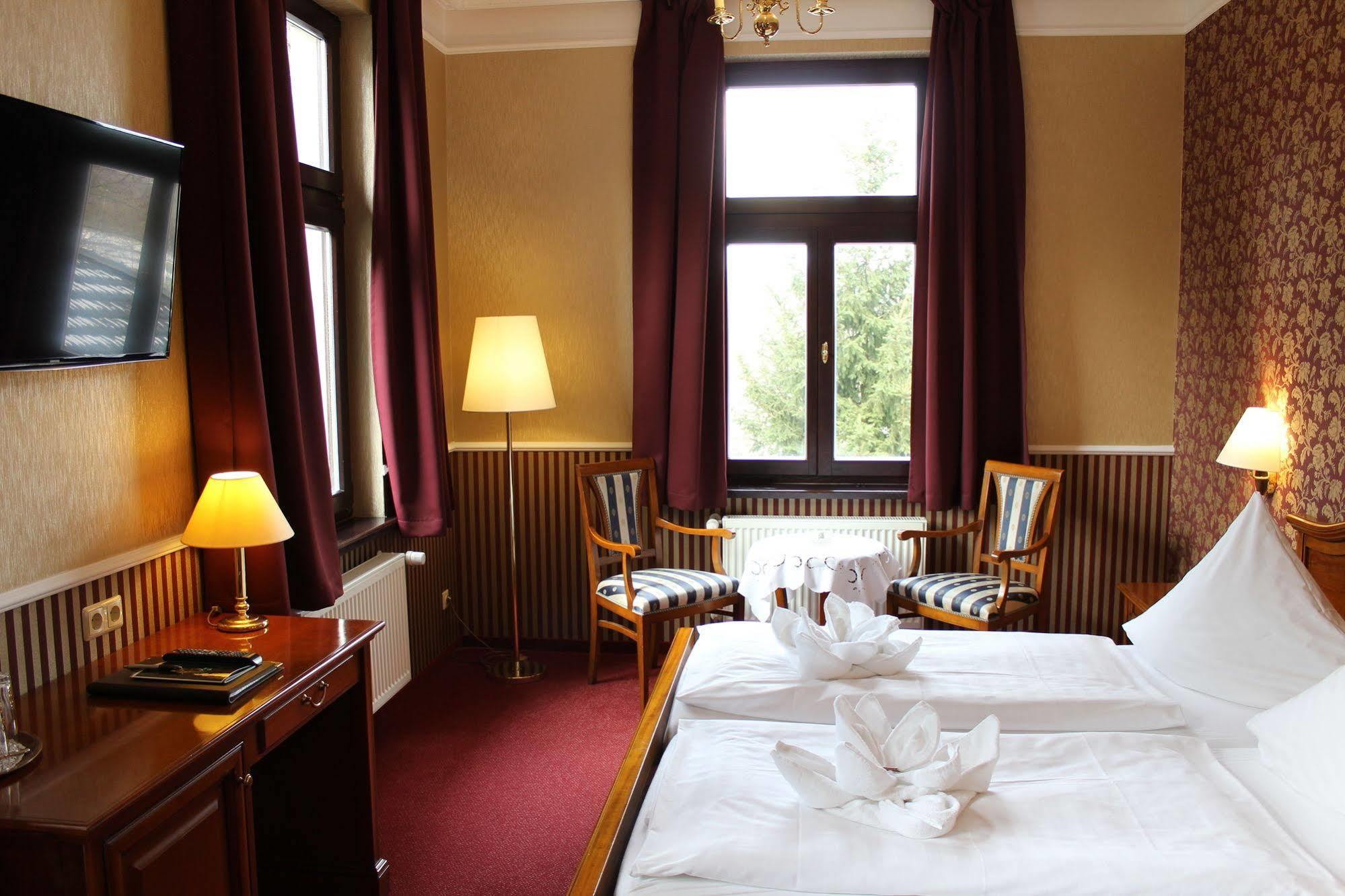 Schlosshotel Stecklenberg Thale Bagian luar foto