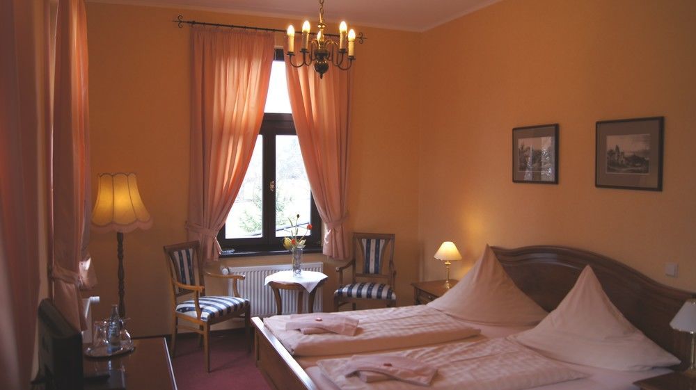 Schlosshotel Stecklenberg Thale Bagian luar foto